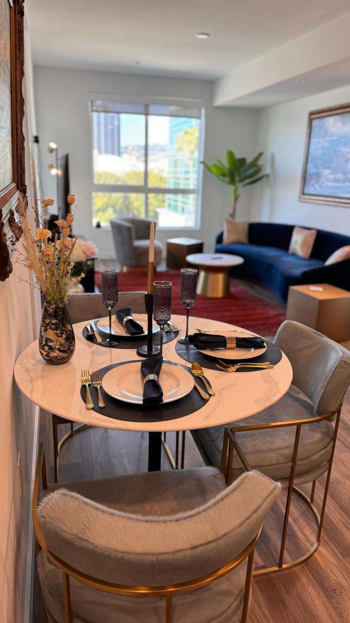 Notch Apartment