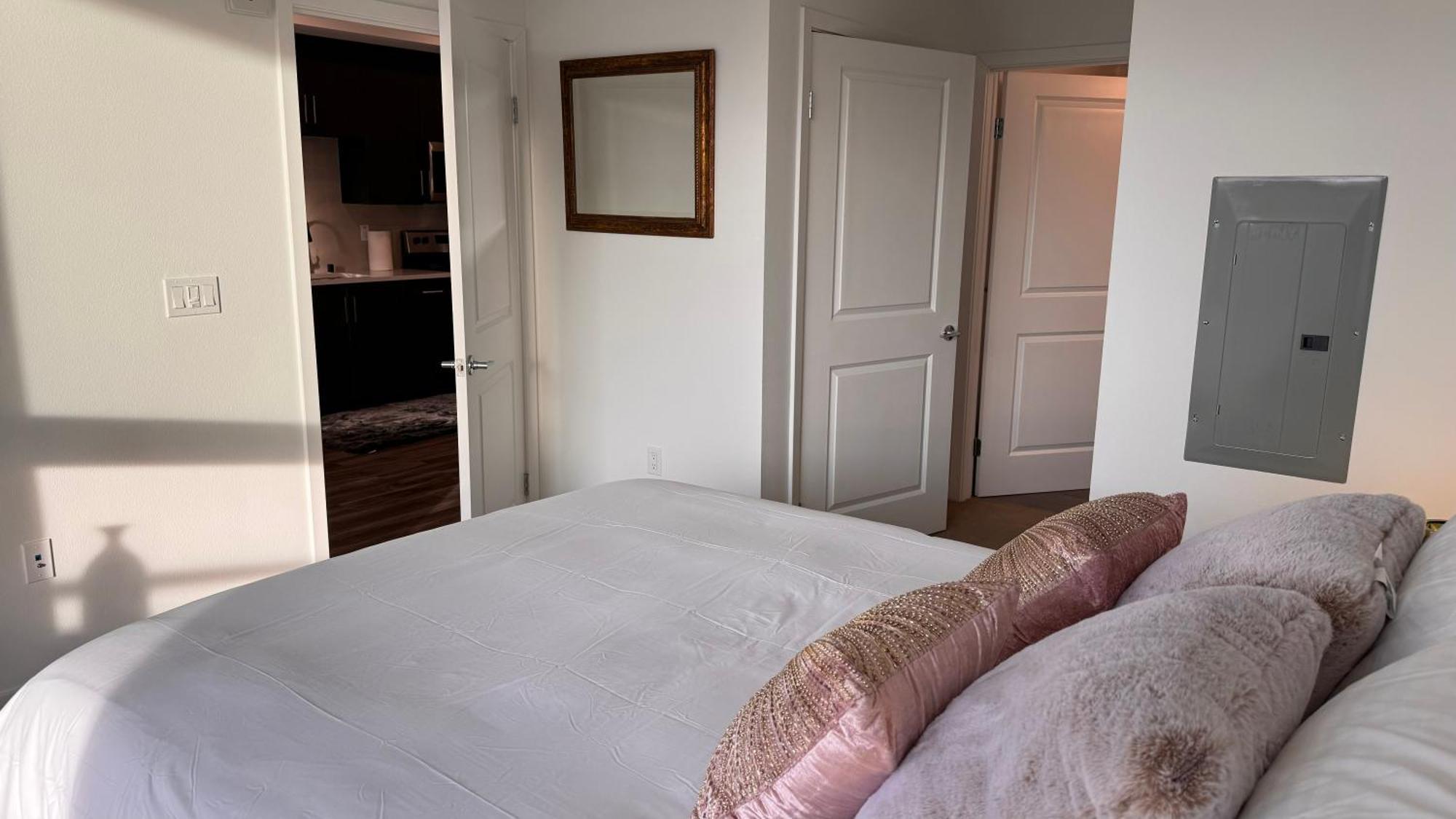 Notch Apartment *