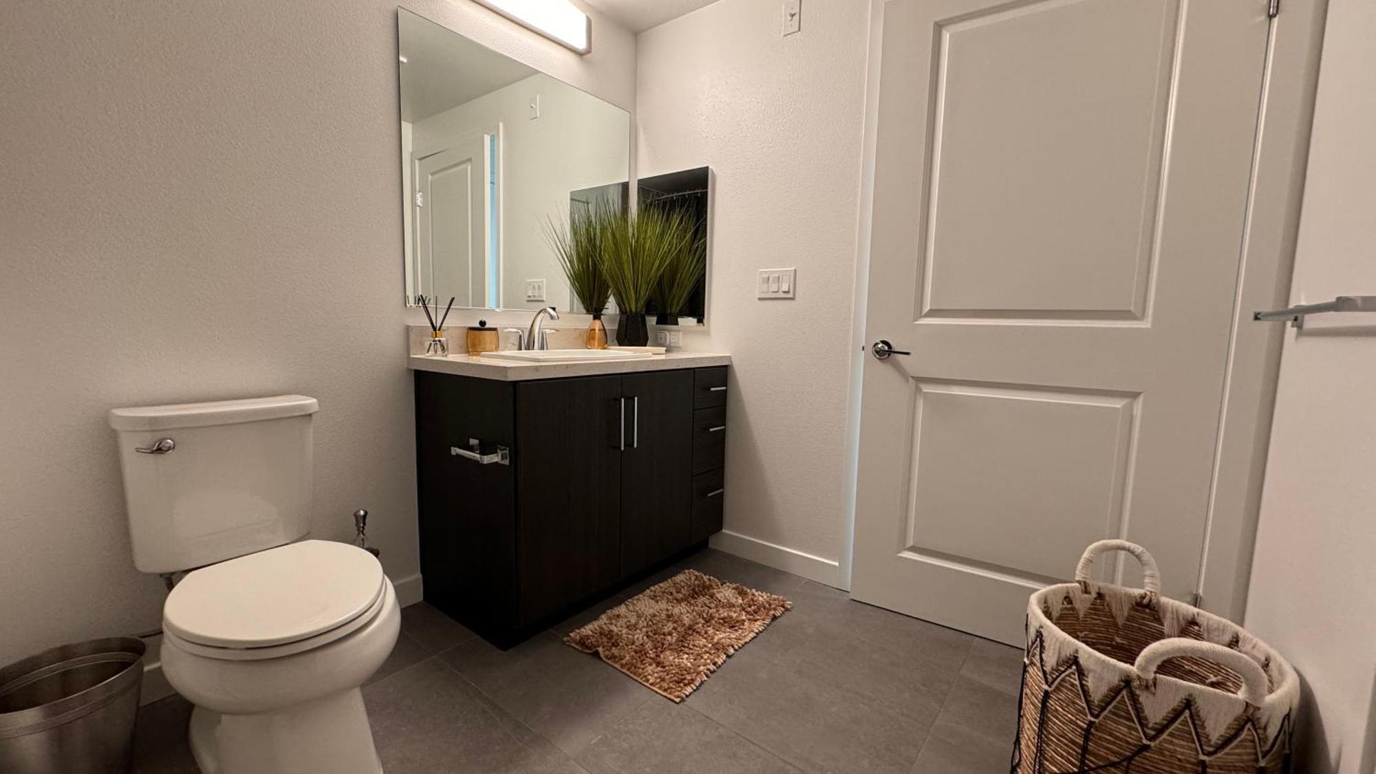 Apartment Notch *