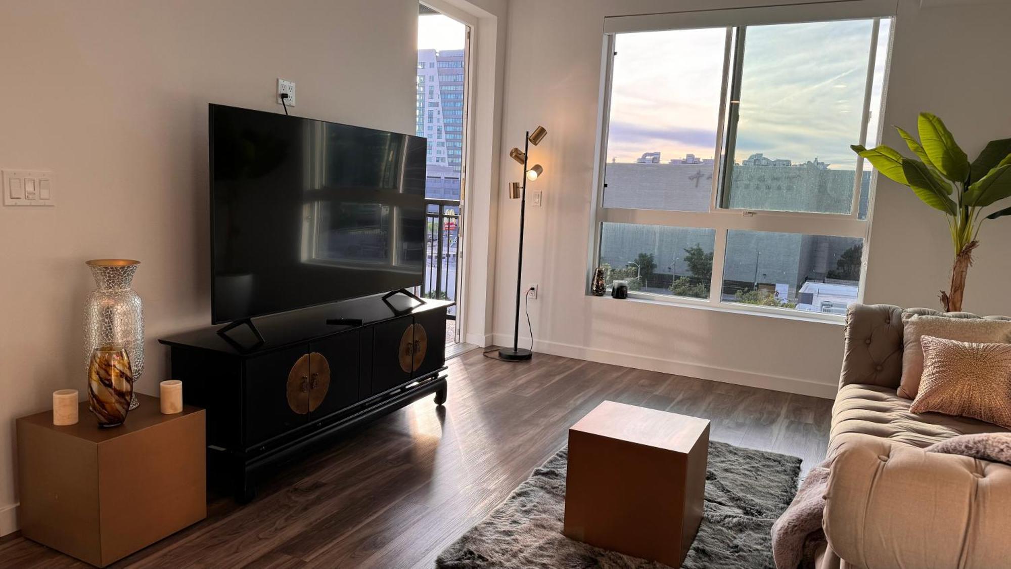 Apartment Notch Los Angeles